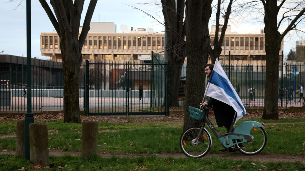 Mort d'Alexeï Navalny : plusieurs pays européens, dont la France, convoquent l'ambassadeur russe Mort d'Alexeï Navalny : plusieurs pays européens, dont la France, convoquent l'ambassadeur russe