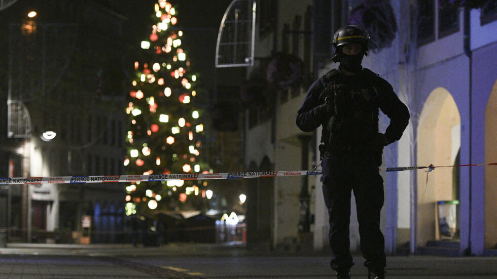 Attentat à Strasbourg : le procès s'ouvre à Paris, quatre hommes jugés pendant cinq semaines Attentat à Strasbourg : le procès s'ouvre à Paris, quatre hommes jugés pendant cinq semaines