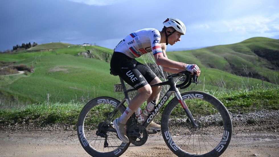 Cyclisme : Tadej Pogacar et Lotte Kopecky remportent les Strade Bianche pour la 2e fois