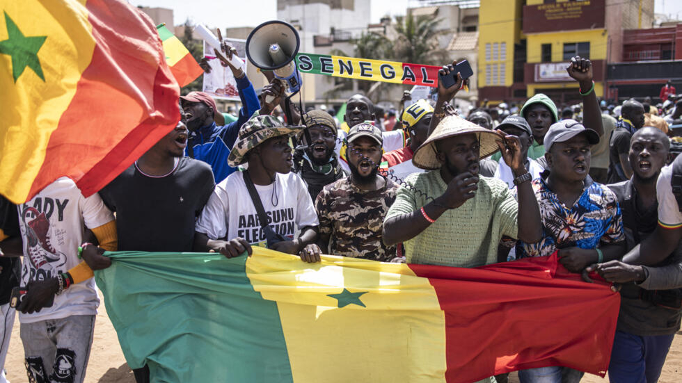 Présidentielle au Sénégal : une campagne express, en plein ramadan, pour sortir de la crise