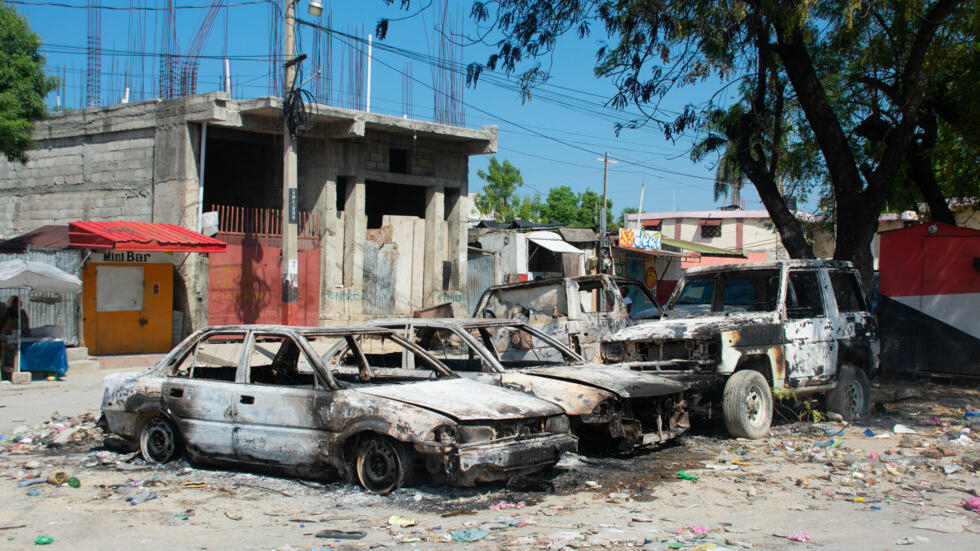 Haïti : une situation humanitaire toujours plus précaire à Port-au-Prince "en état de siège" Haïti : une situation humanitaire toujours plus précaire à Port-au-Prince "en état de siège"
