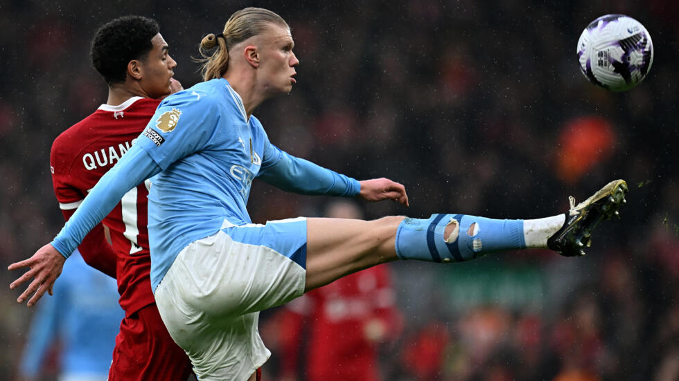 Premier League : Liverpool et Manchester City se neutralisent (1-1), Arsenal reste leader