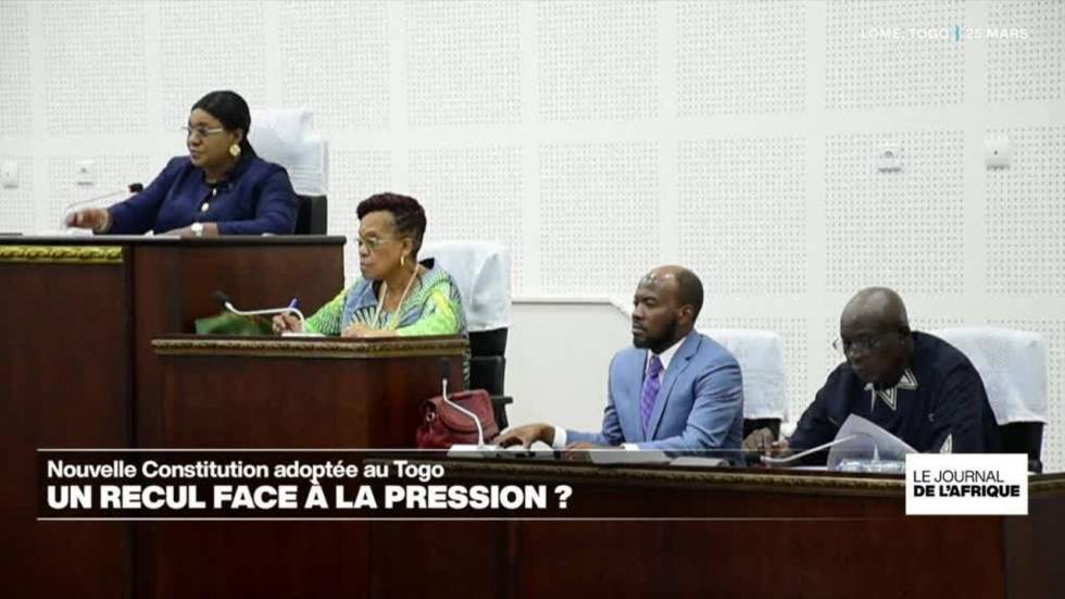 Deuxième lecture de la Nouvelle Constitution au Togo, un recul face à la pression de l'opposition ? Deuxième lecture de la Nouvelle Constitution au Togo, un recul face à la pression de l'opposition ?