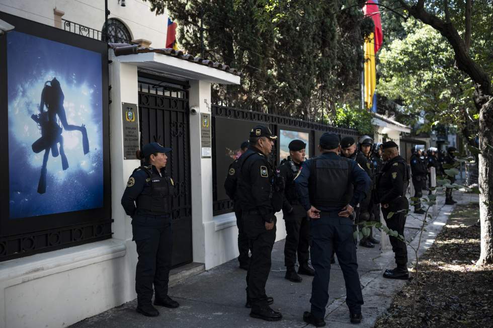 Raid contre l'ambassade : les diplomates mexicains vont quitter l'Equateur Raid contre l'ambassade : les diplomates mexicains vont quitter l'Equateur