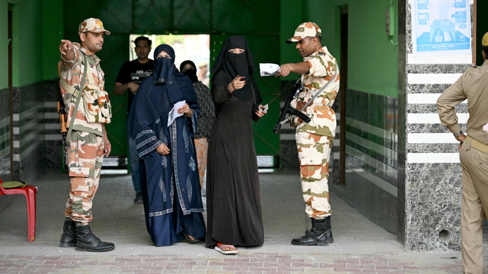 L'Inde commence à voter pour les élections générales, le nationaliste Narendra Modi favori