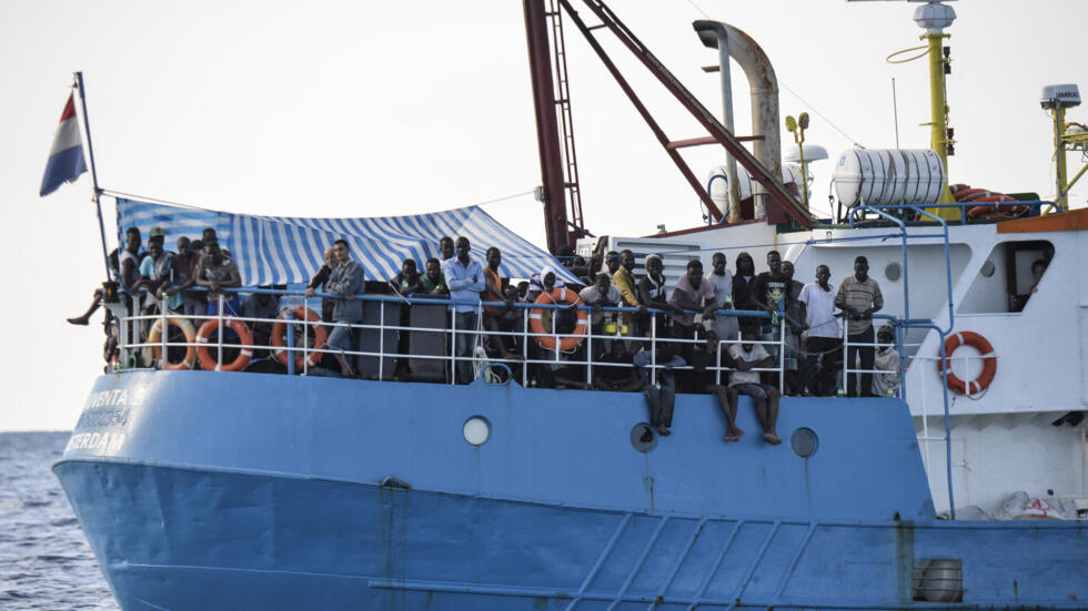 Après sept ans de bataille judiciaire, des membres d'ONG secourant les migrants obtiennent justice