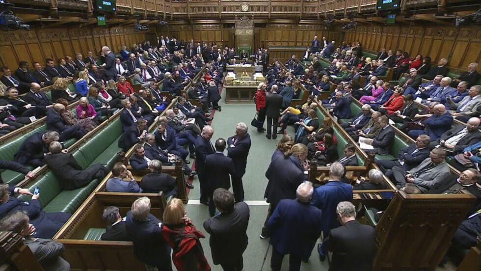 Le projet d'expulsion de migrants vers le Rwanda adopté par le Parlement britannique