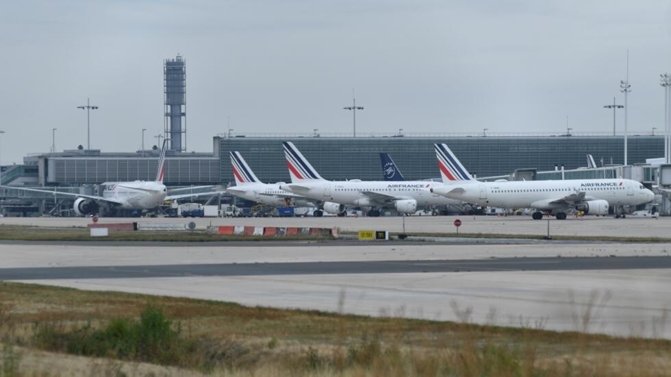 Jeudi noir pour le trafic aérien français malgré la levée d'un préavis de grève