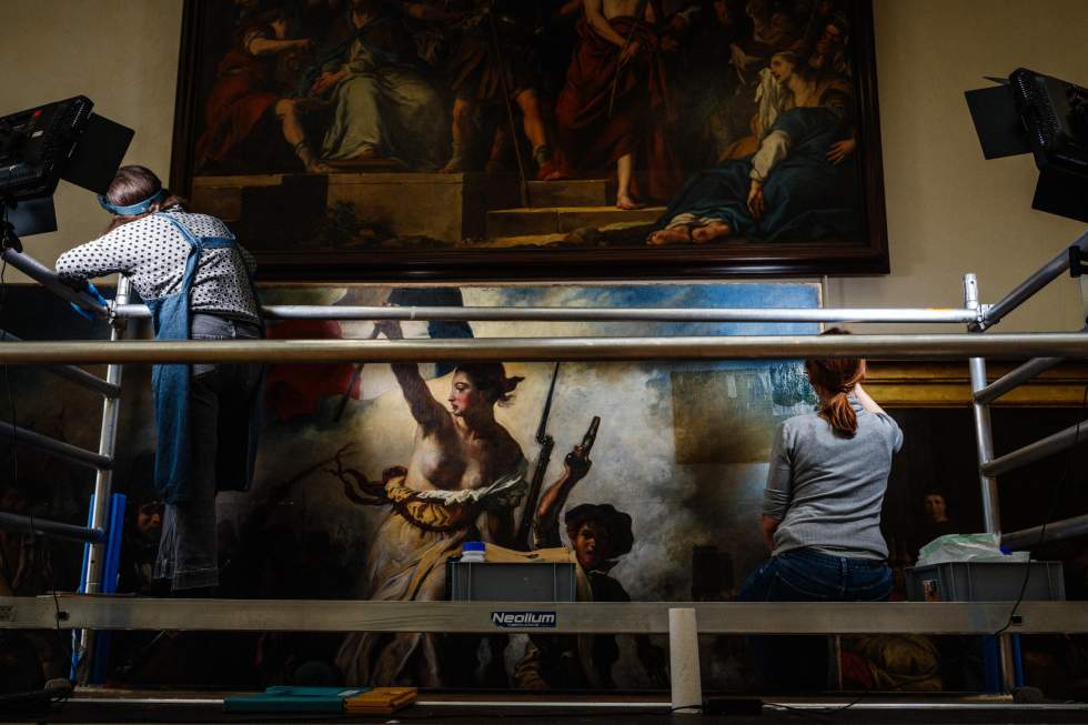 Au Louvre, la "Liberté guidant le peuple" dévoile enfin ses couleurs éclatantes