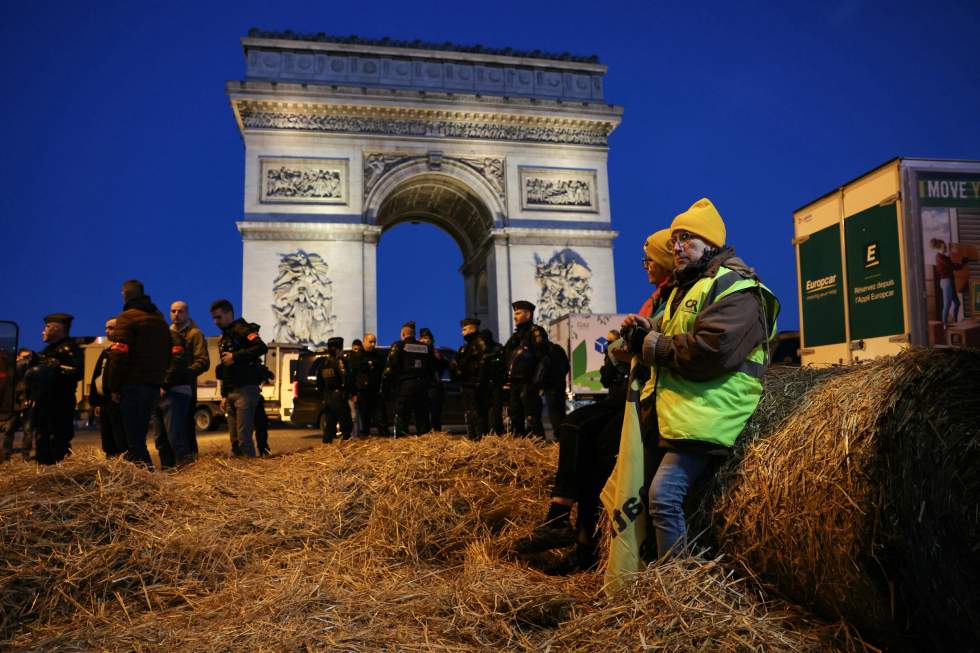 Emmanuel Macron reçoit les représentants du monde agricole pour solder la crise