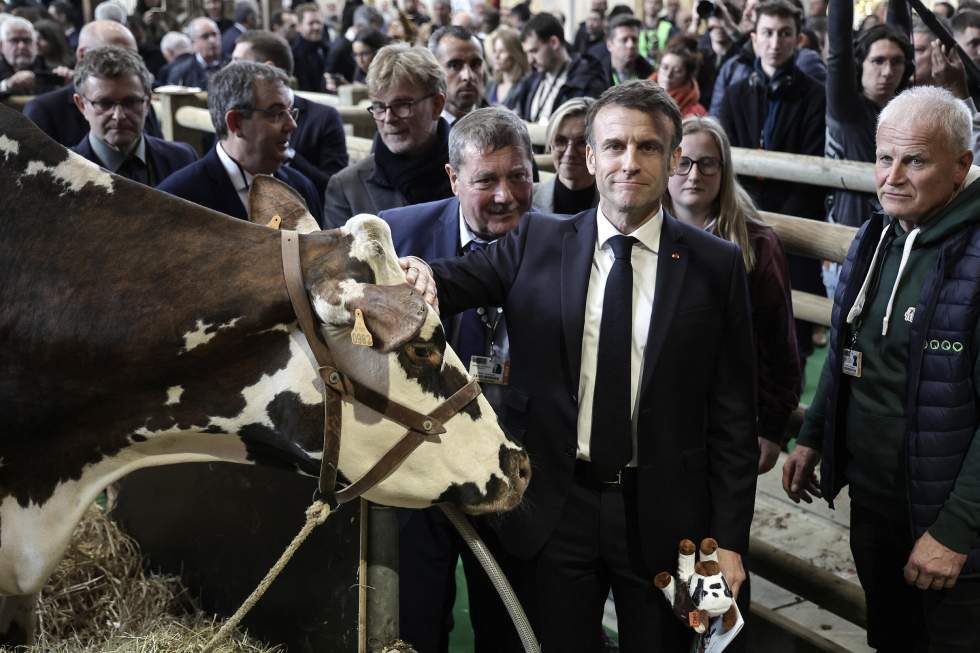 Emmanuel Macron reçoit les représentants du monde agricole pour solder la crise