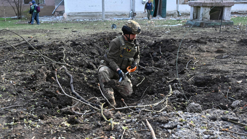 La Russie annonce des exercices nucléaires près de l'Ukraine et menace des cibles britanniques La Russie annonce des exercices nucléaires près de l'Ukraine et menace des cibles britanniques