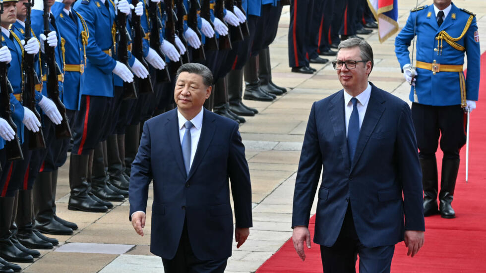 À Belgrade, Xi Jinping reçu par Aleksandar Vucic en "ami de la Serbie"