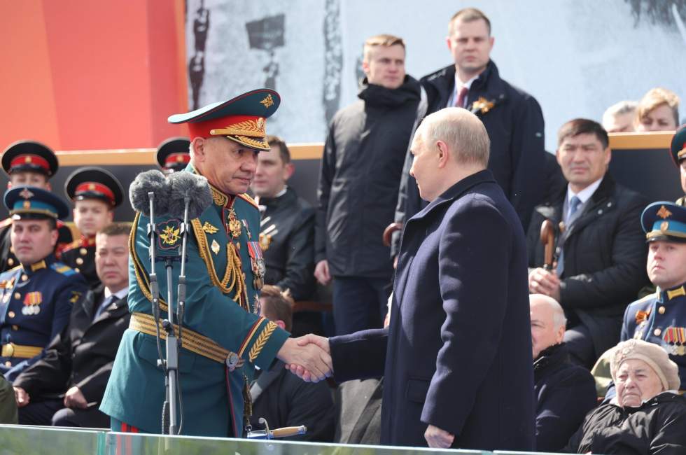Les forces nucléaires russes sont "toujours" en alerte, prévient Vladimir Poutine