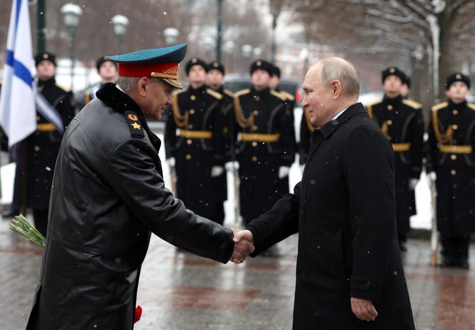 Russie: Poutine limoge le ministre de la Défense Choïgou