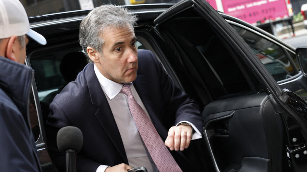 Récit : au procès de Donald Trump, l'intense semaine de son ancien "pitbull" Michael Cohen Récit : au procès de Donald Trump, l'intense semaine de son ancien "pitbull" Michael Cohen