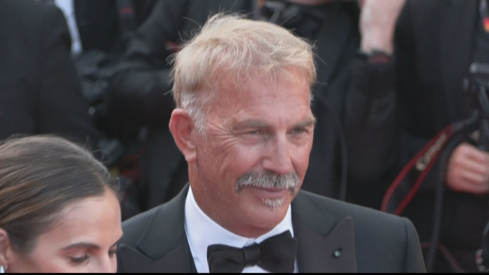À l'Affiche à Cannes : l'acteur américain Kevin Costner à la conquête de la Croisette À l'Affiche à Cannes : l'acteur américain Kevin Costner à la conquête de la Croisette