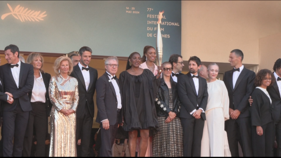 À l'Affiche à Cannes : la flamme olympique sur le tapis rouge !