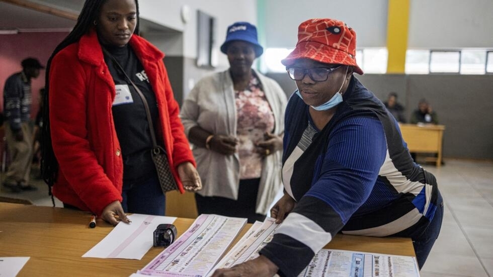 Désamour pour l'ANC, crainte d’une abstention record… Les enjeux des élections en Afrique du Sud Désamour pour l'ANC, crainte d’une abstention record… Les enjeux des élections en Afrique du Sud