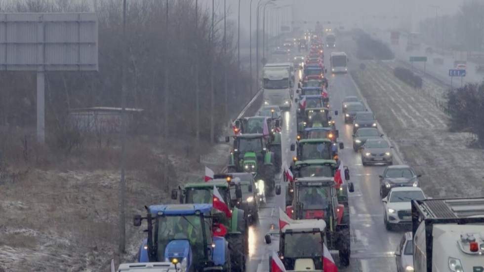 Déballages en meeting, emballages interdits et manifestations en Pologne