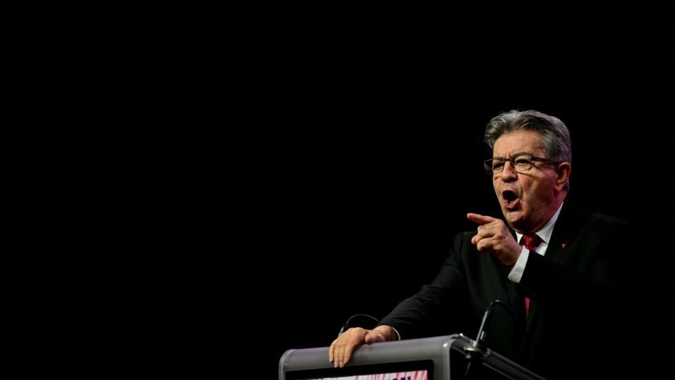 Législatives : malgré le Front populaire, la gauche divisée autour de Jean-Luc Mélenchon Législatives : malgré le Front populaire, la gauche divisée autour de Jean-Luc Mélenchon
