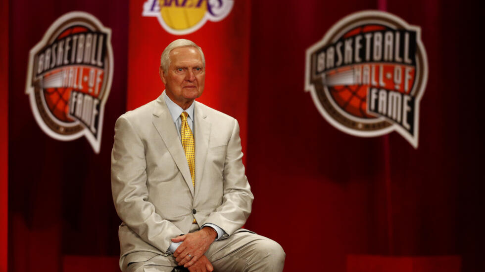 Le basketteur Jerry West, "logo" de la NBA, est mort à 86 ans