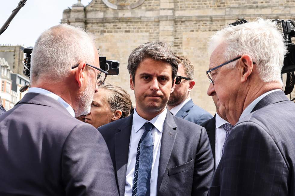 Législatives : programme commun à gauche et guerre ouverte à droite