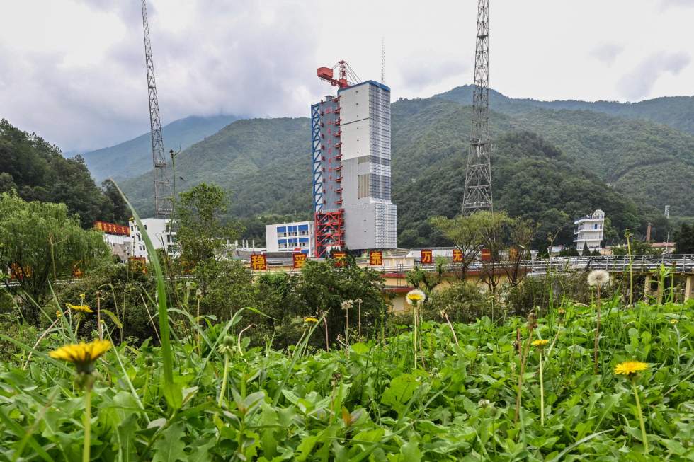 Le satellite franco-chinois Svom s'envole pour percer les secrets des sursauts gamma