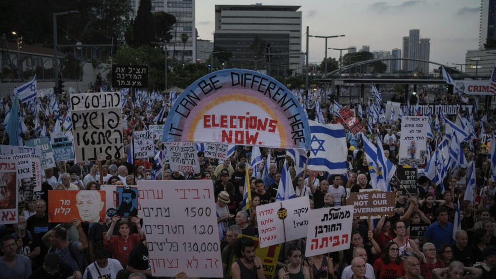 Plus de 150 000 manifestants à Tel-Aviv contre le gouvernement "atroce" de Benjamin Netanyahu