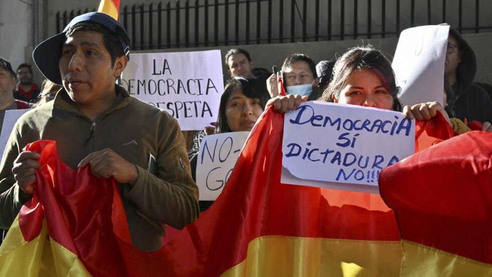 En Bolivie, les trois chefs présumés du coup d'État manqué placés en détention provisoire