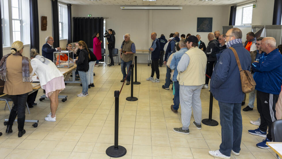 Législatives : de Saint-Pierre-et-Miquelon à la Nouvelle-Calédonie, l'Outre-mer passe au vote