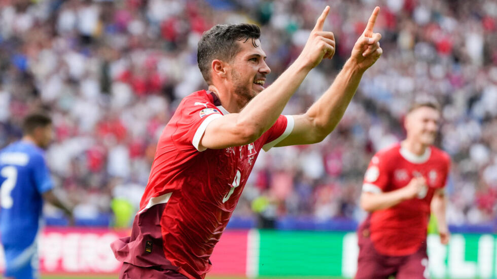 Euro 2024 : la Suisse élimine logiquement l'Italie et se qualifie pour les quarts Euro 2024 : la Suisse élimine logiquement l'Italie et se qualifie pour les quarts