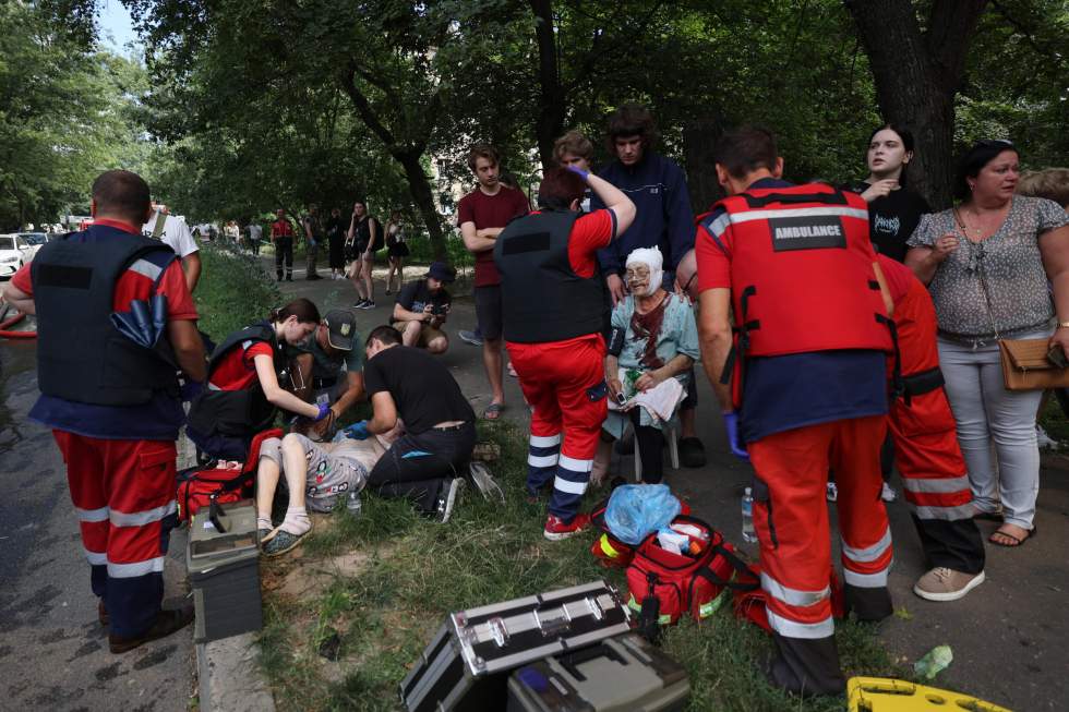 Guerre en Ukraine : un hôpital pour enfants de Kiev frappé par une attaque russe Guerre en Ukraine : un hôpital pour enfants de Kiev frappé par une attaque russe