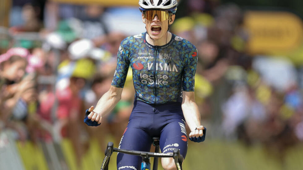 Tour de France : Jonas Vingegaard triomphe de Tadej Pogacar au sprint Tour de France : Jonas Vingegaard triomphe de Tadej Pogacar au sprint