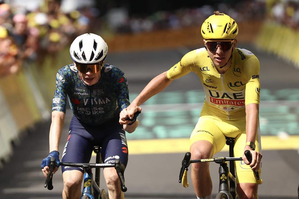 Tour de France : Jonas Vingegaard triomphe de Tadej Pogacar au sprint Tour de France : Jonas Vingegaard triomphe de Tadej Pogacar au sprint