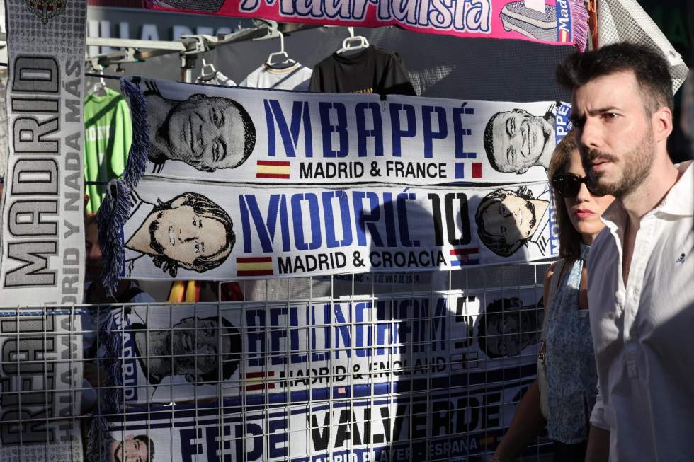 Mbappé arrive au Real Madrid, une présentation à guichets fermés au stade Bernabeu