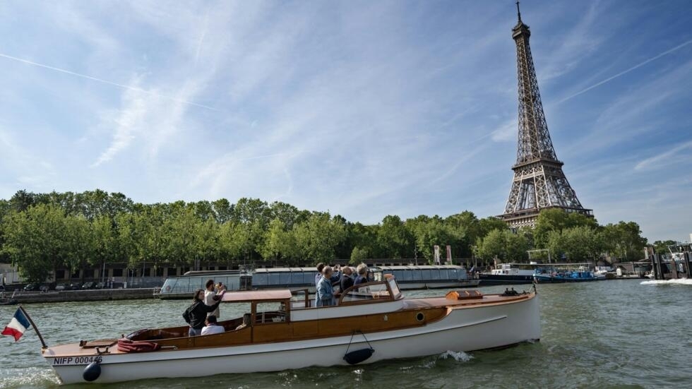 À quelques jours des JO, le rendez-vous d'Anne Hidalgo pour plonger dans la Seine À quelques jours des JO, le rendez-vous d'Anne Hidalgo pour plonger dans la Seine