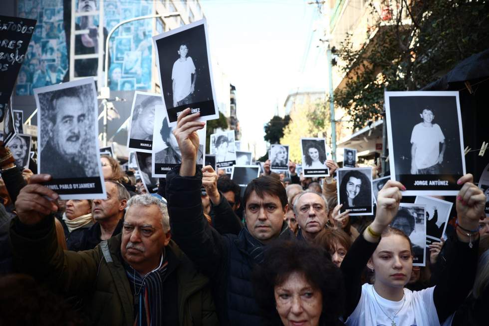 Argentine : 30 ans après l'attentat impuni contre l'Amia, la soif de justice reste intacte Argentine : 30 ans après l'attentat impuni contre l'Amia, la soif de justice reste intacte