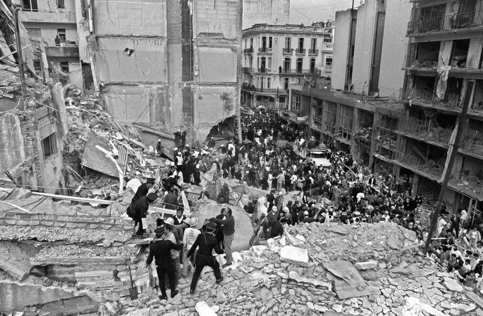 Argentine : 30 ans après l'attentat impuni contre l'Amia, la soif de justice reste intacte Argentine : 30 ans après l'attentat impuni contre l'Amia, la soif de justice reste intacte