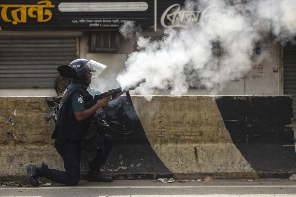 Bangladesh : une centaine de morts dans les manifestations, une prison prise d'assaut