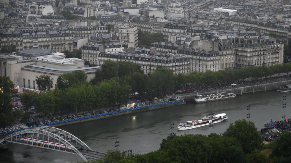 JO 2024 : le premier entraînement de triathlon annulé en raison de la pollution de la Seine