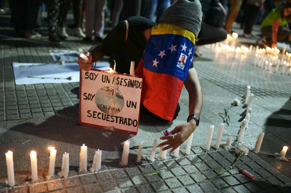 Les violences post-électorales font 25 morts au Venezuela, Maduro exige une "main de fer" Les violences post-électorales font 25 morts au Venezuela, Maduro exige une "main de fer"