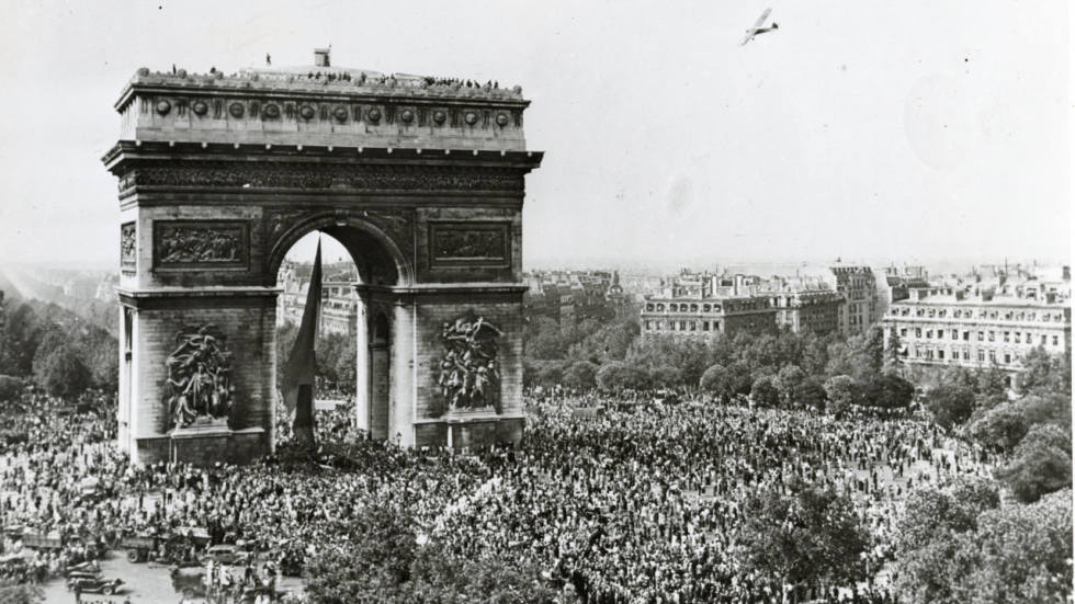 Libération de Paris en photos : il y a 80 ans, combats, soulagement et joie Libération de Paris en photos : il y a 80 ans, combats, soulagement et joie