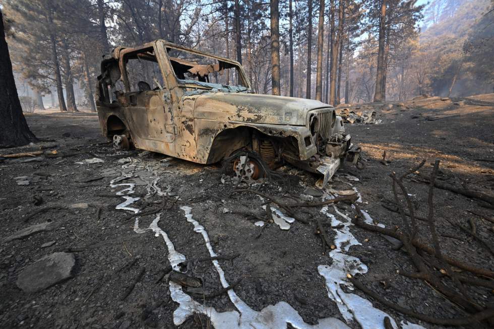 États-Unis : les incendies rasent des maisons près de Los Angeles