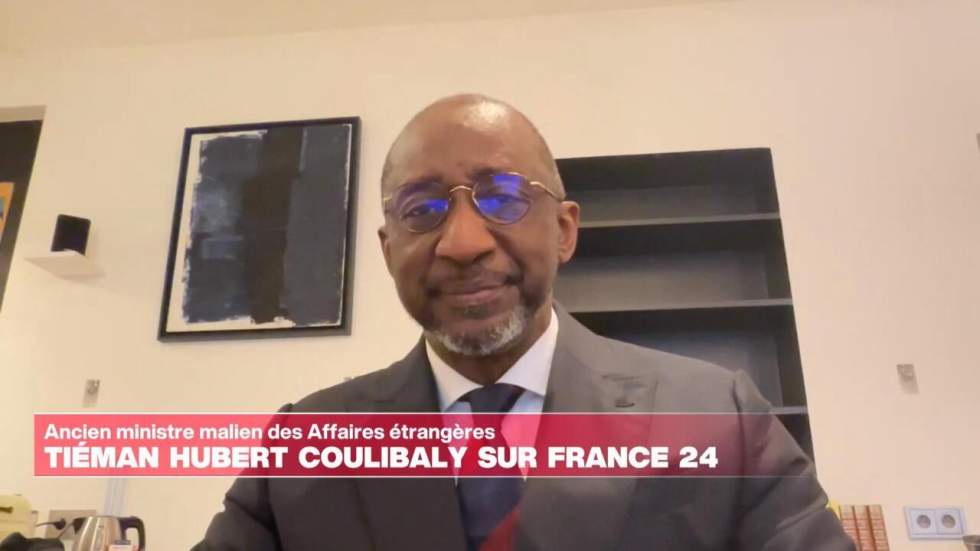 Pour l'ancien chef de la diplomatie du Mali, "il faut discuter avec le jihadiste Iyad Ag Ghali" Pour l'ancien chef de la diplomatie du Mali, "il faut discuter avec le jihadiste Iyad Ag Ghali"