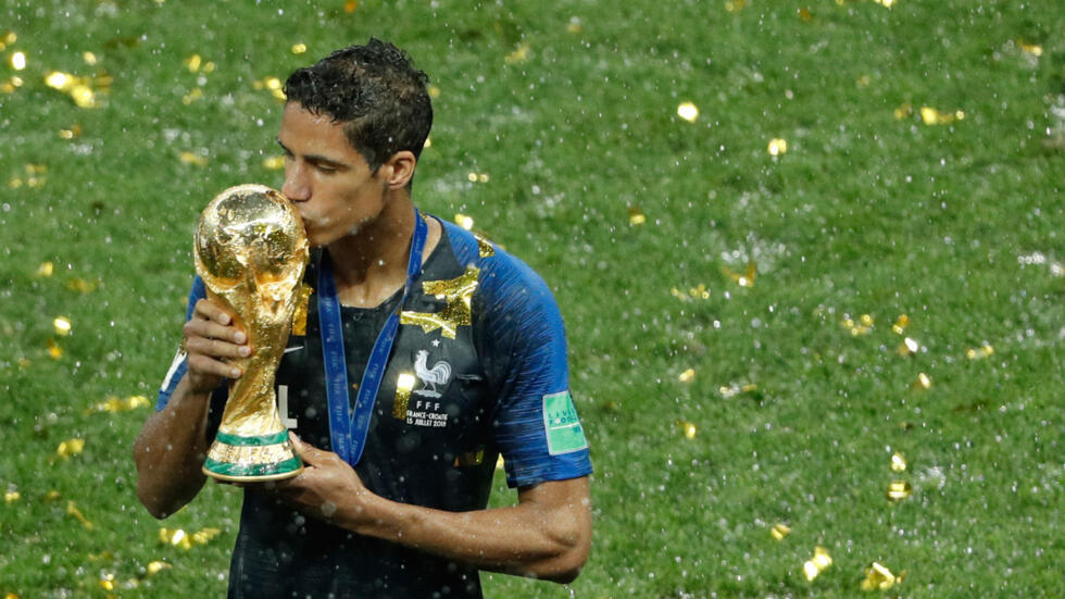 Football : le champion du monde 2018 Raphaël Varane "raccroche les crampons"