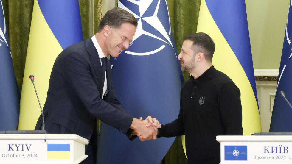 À Kiev, le nouveau dirigeant de l'Otan assure son soutien pour aider l'Ukraine à "l'emporter"