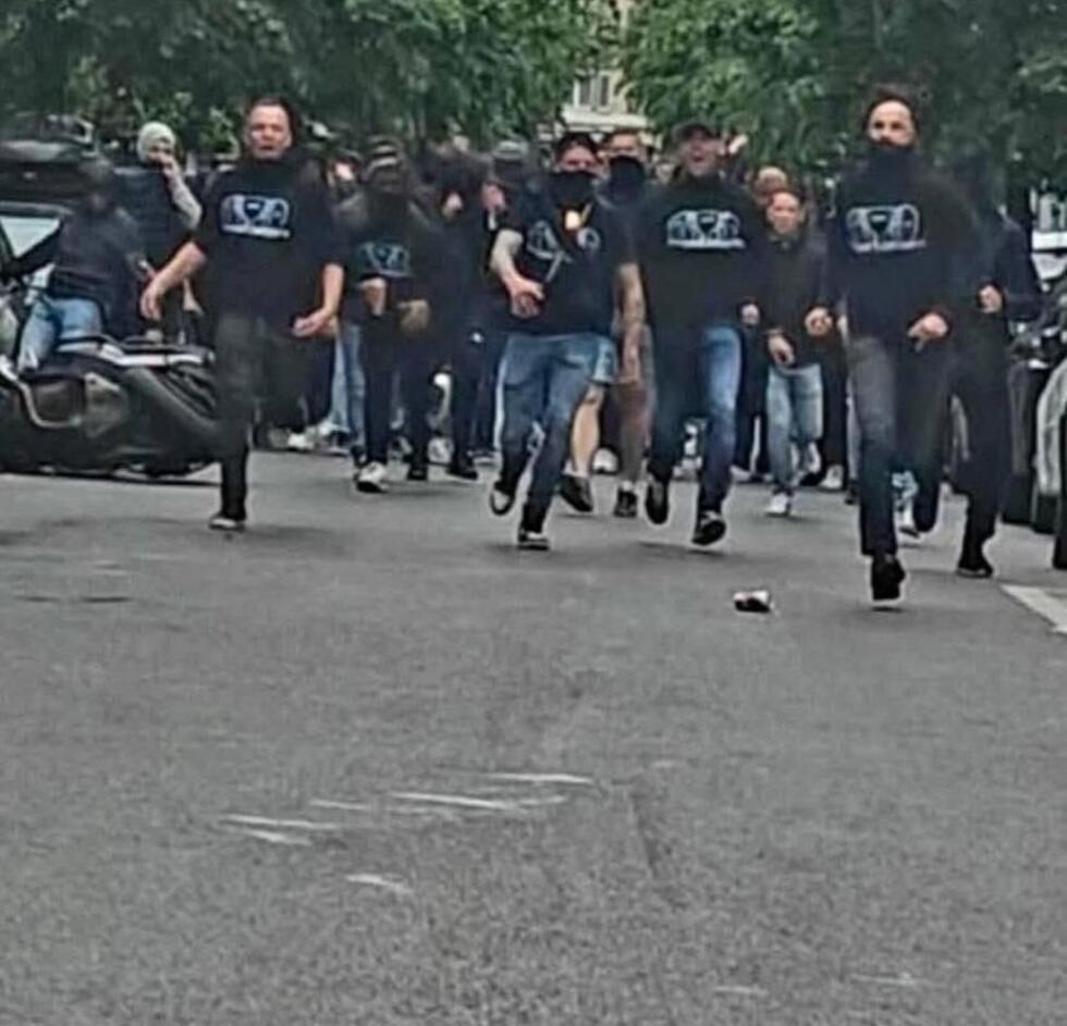 Belgique : Ce qu'on sait des violences de supporters d'extrême droite à Bruxelles Belgique : Ce qu'on sait des violences de supporters d'extrême droite à Bruxelles