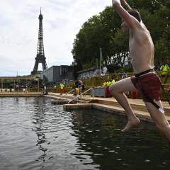 La Seine de nouveau ouverte aux baigneurs après l'arrêt de la pluie La Seine de nouveau ouverte aux baigneurs après l'arrêt de la pluie