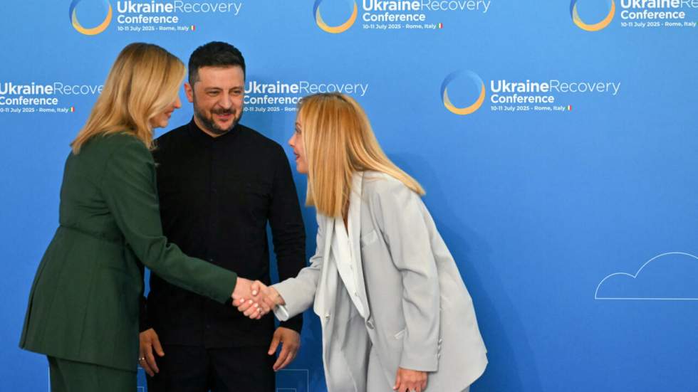 Volodymyr Zelensky à Rome pour assister à une conférence sur l'Ukraine Volodymyr Zelensky à Rome pour assister à une conférence sur l'Ukraine
